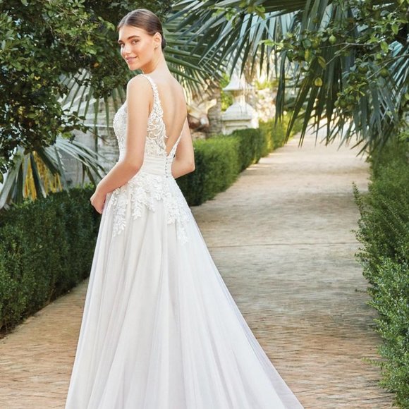Pronovias Dresses & Skirts - Sincerity Pronovias Bridal Dress Size 18 Unaltered